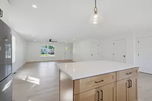 6 Swan St, Nashua, NH 03060 - Photo 12