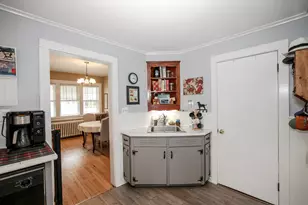 27 Russell St, Keene, NH 03431 - Photo 8