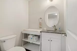 79 Thornton St, Portsmouth, NH 03801 - Photo 6