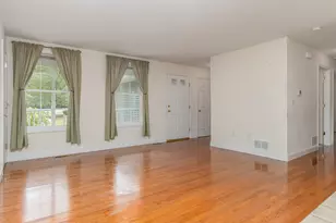 14 Tower Cir, Concord, NH 03303 - Photo 6