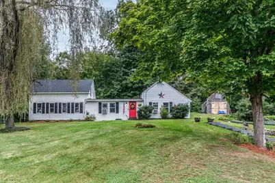 8 Poplar Street, Tilton, NH 03276 - Photo 2
