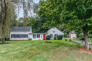 8 Poplar St, Tilton, NH 03276 - Photo 2