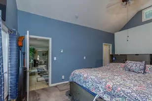8 Poplar St, Tilton, NH 03276 - Photo 6