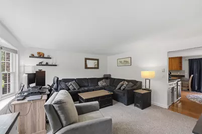 20 Oakridge Drive, Londonderry, NH 03053 - Photo 10
