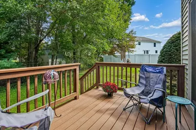 33 Eastmeadow Way, Manchester, NH 03109 - Photo 30