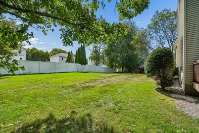 33 Eastmeadow Way, Manchester, NH 03109 - Photo 36