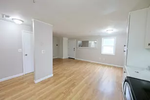 509 Elmwood Dr, Hudson, NH 03051 - Photo 4