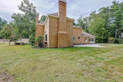 33 Indian Rock Road, Nashua, NH 03063 - Photo 10