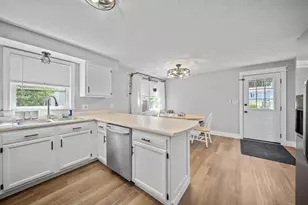 30 Norman Dr, Derry, NH 03038 - Photo 16