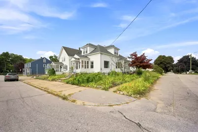 663 Amory Street, Manchester, NH 03102 - Photo 4