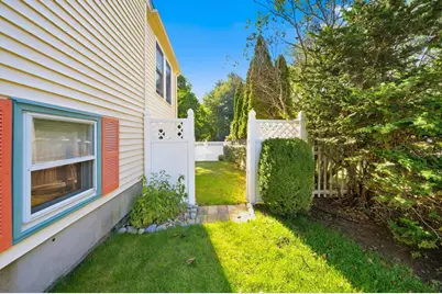 340 Charlotte Street, Manchester, NH 03103 - Photo 24