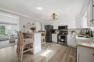 340 Charlotte St, Manchester, NH 03103 - Photo 8