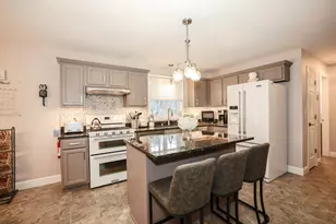 189 Badger Hill Dr, Milford, NH 03055 - Photo 8