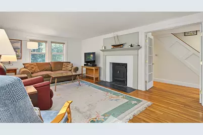 70 Winnicutt Road, Stratham, NH 03855 - Photo 2