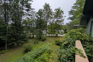 17 Glenwood Dr, Claremont, NH 03743 - Photo 8