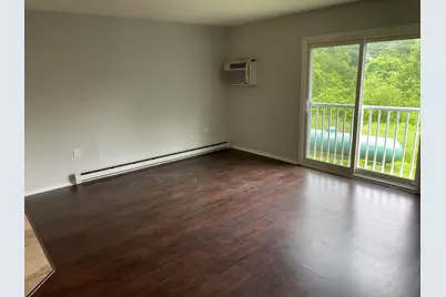 22 Mercury Drive #B, Londonderry, NH 03053 - Photo 4