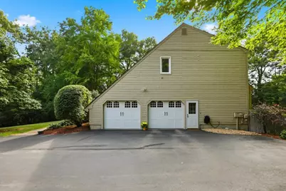 35 Hyacinth Drive, Nashua, NH 03062 - Photo 6