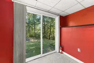 27 Hampshire Dr, Derry, NH 03038 - Photo 22