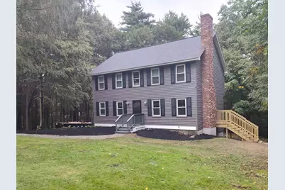 27 Hampshire Drive, Derry, NH 03038 - Photo 2