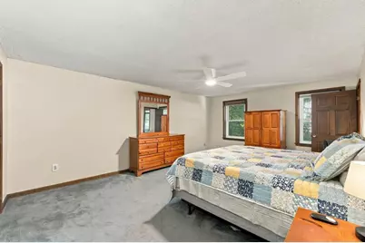 27 Hampshire Drive, Derry, NH 03038 - Photo 16