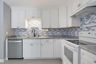 2 Northbrook Dr, Manchester, NH 03102 - Photo 4