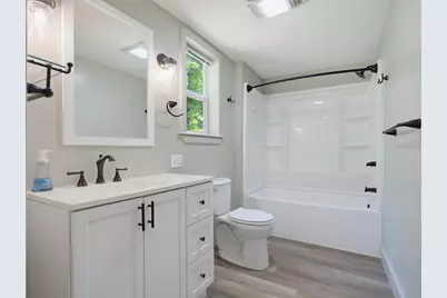 195 Pleasant Street, Epping, NH 03042 - Photo 26