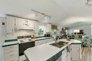 600 Benton Dr, Laconia, NH 03246 - Photo 8