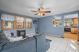 27 Glenridge Ave, Goffstown, NH 03045 - Photo 12