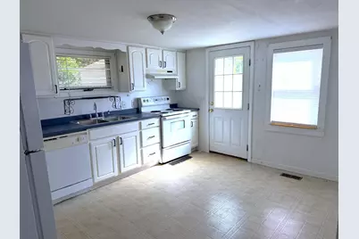 6 Ellswick Street, Somersworth, NH 03878 - Photo 12