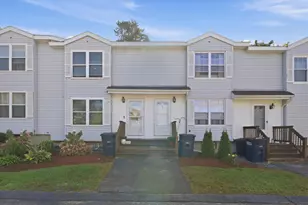 107 Franklin St Ext, Derry, NH 03038 - Photo 1