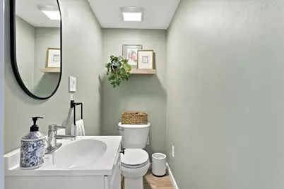 107 Franklin Street Extension #3, Derry, NH 03038 - Photo 24