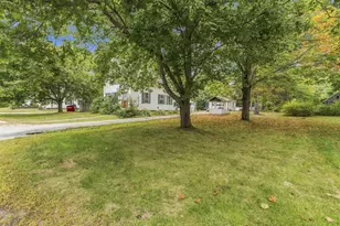 61 Elm St, Farmington, NH 03835 - Photo 2