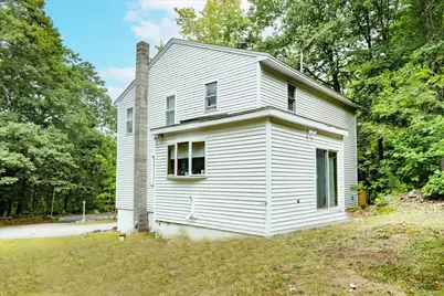 9 Beaver Lake Road, Derry, NH 03038 - Photo 2