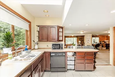 9 Beaver Lake Road, Derry, NH 03038 - Photo 4