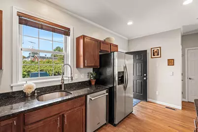 9 Falkland Place #A2, Portsmouth, NH 03801 - Photo 8