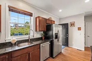 9 Falkland Pl, Portsmouth, NH 03801 - Photo 8