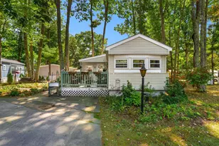 615 Canterbury Drive, Exeter,  03833 - Photo 2