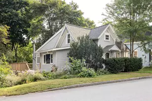 9 Noyes St, Concord, NH 03301 - Photo 1