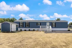 29 Lowell Rd, Salem, NH 03079 - Photo 1