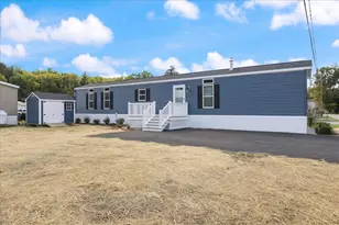 29 Lowell Rd, Salem, NH 03079 - Photo 2