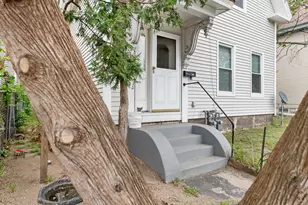 272 Lake Ave, Manchester, NH 03103 - Photo 2