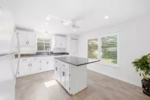 18 Ironwood Ln, Atkinson, NH 03811 - Photo 2