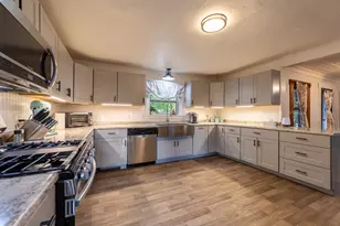 66 Lyford St, Laconia, NH 03246 - Photo 4