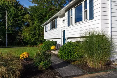 51 Lebel Avenue, Manchester, NH 03103 - Photo 4