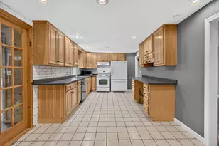 12 Sunset Ave, Derry, NH 03038 - Photo 6