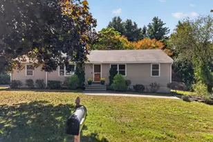 12 Sunset Ave, Derry, NH 03038 - Photo 2