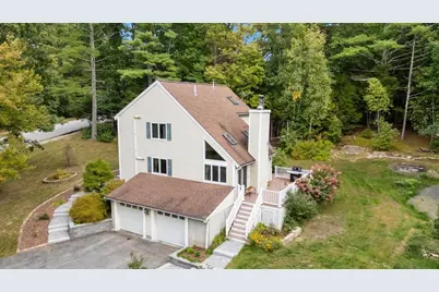8 Homestead Drive, Raymond, NH 03077 - Photo 2