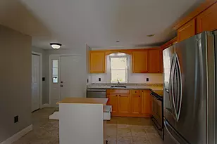 70 Modena Dr, Concord, NH 03303 - Photo 4