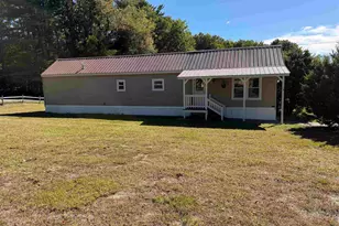 14 Meetinghouse Rd, Hinsdale, NH 03451 - Photo 1