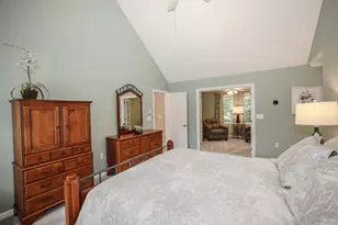 209 Tennyson Dr, Manchester, NH 03104 - Photo 32